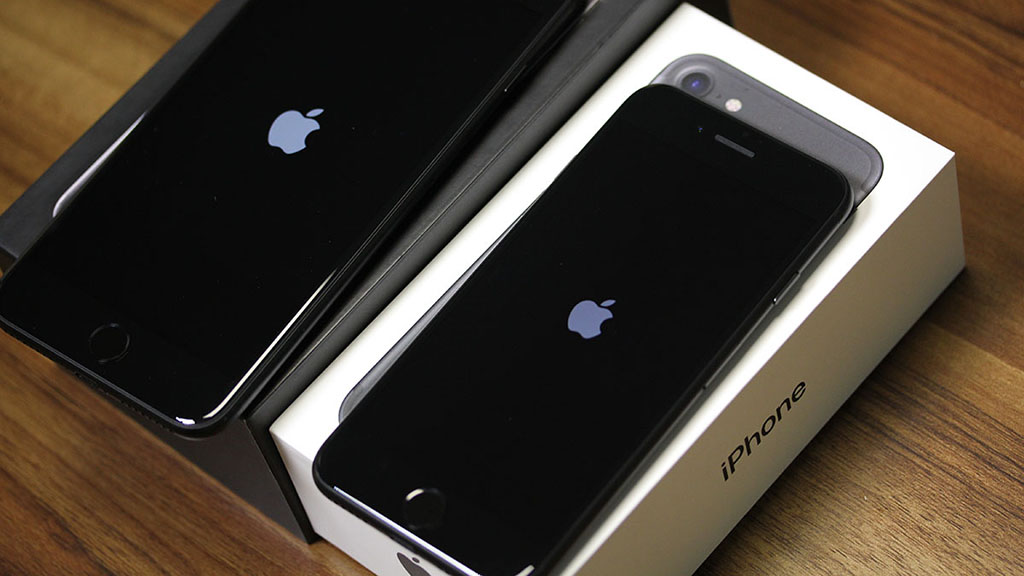 Giá bán dòng iPhone 12 ở đâu rẻ nhất trên thế giới?
