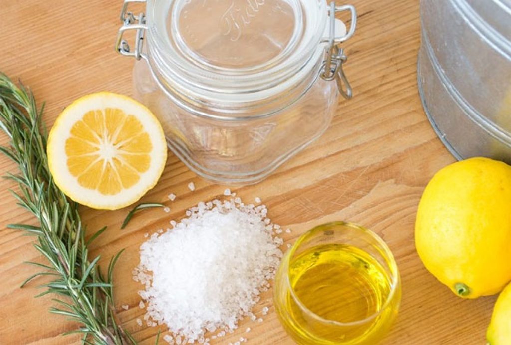 Cách làm detox giảm mỡ bụng từ chanh và muối